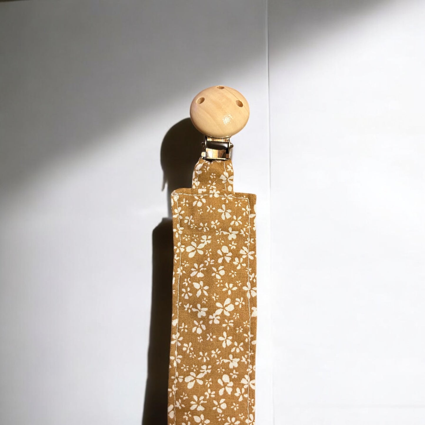 Attache tétine